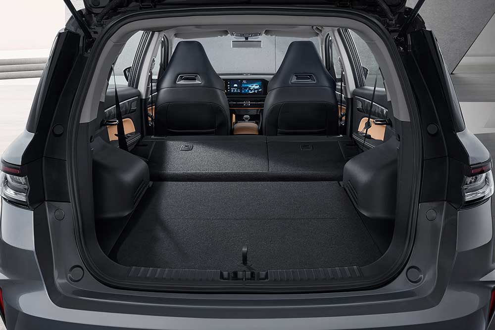 X6-PRO-Storeroom-scaled-3